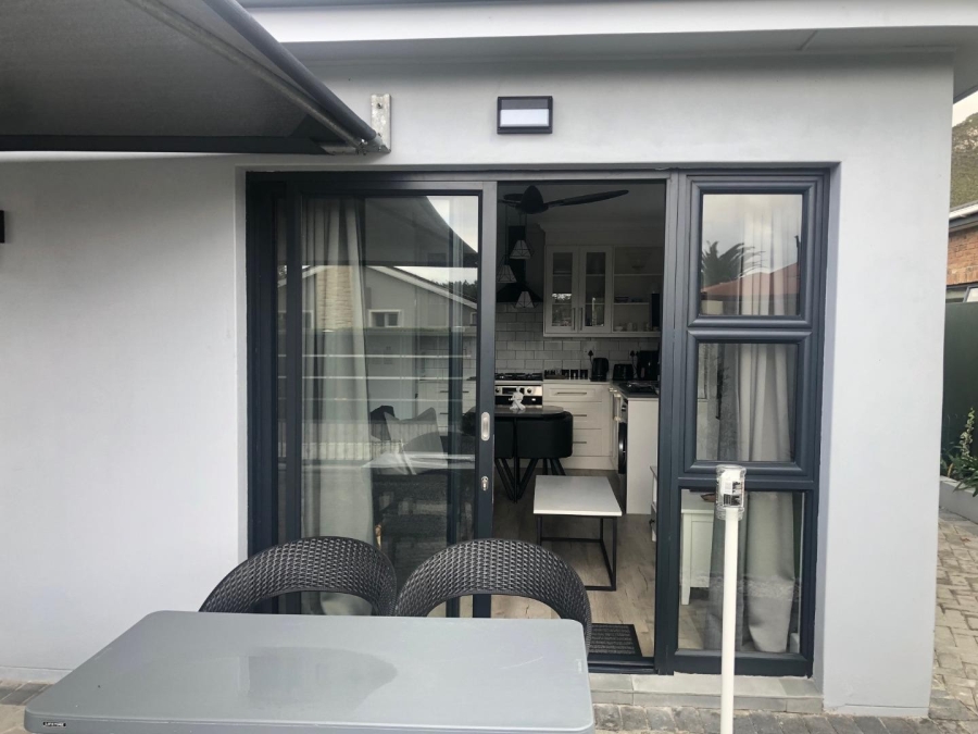 To Let 1 Bedroom Property for Rent in Northcliff Western Cape